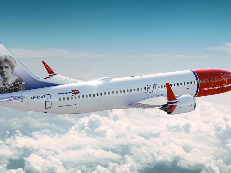 Norwegian flygplan i himlen